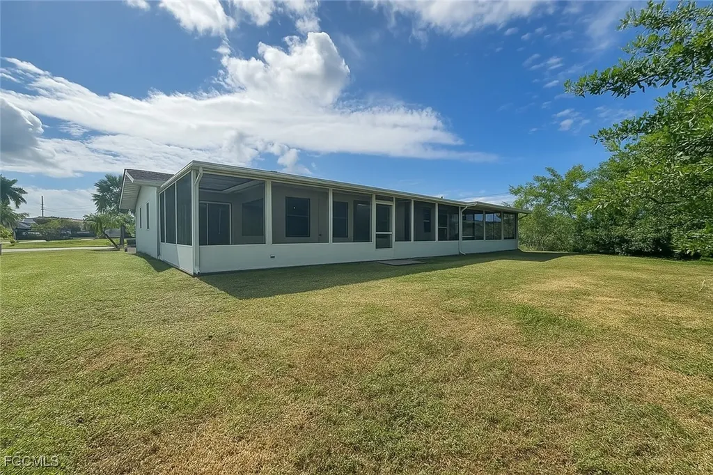 109 SE 46th Lane Cape Coral FL 33904