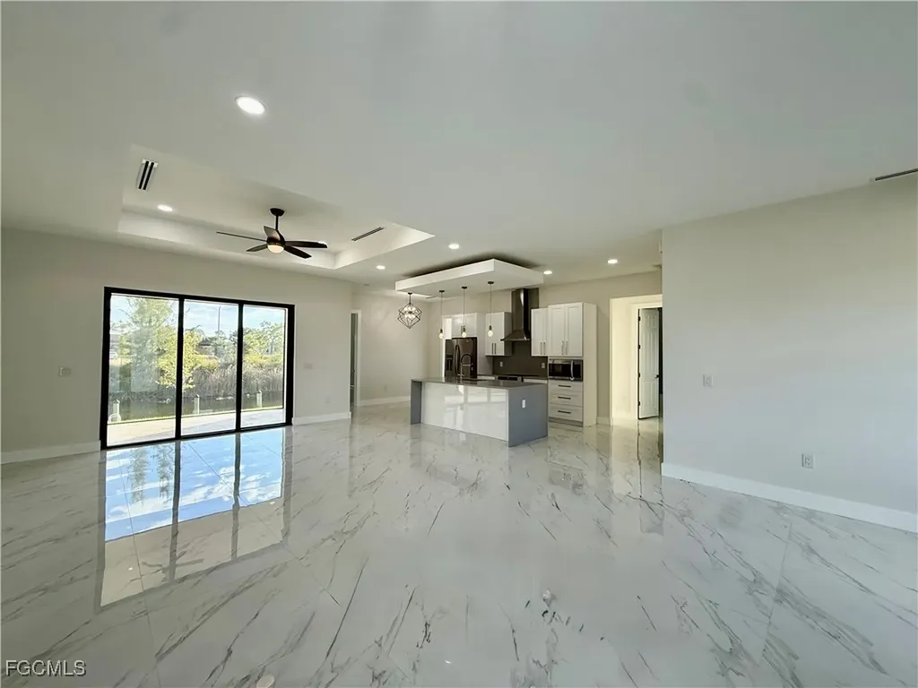 1926 NW 21st Street Cape Coral FL 33993