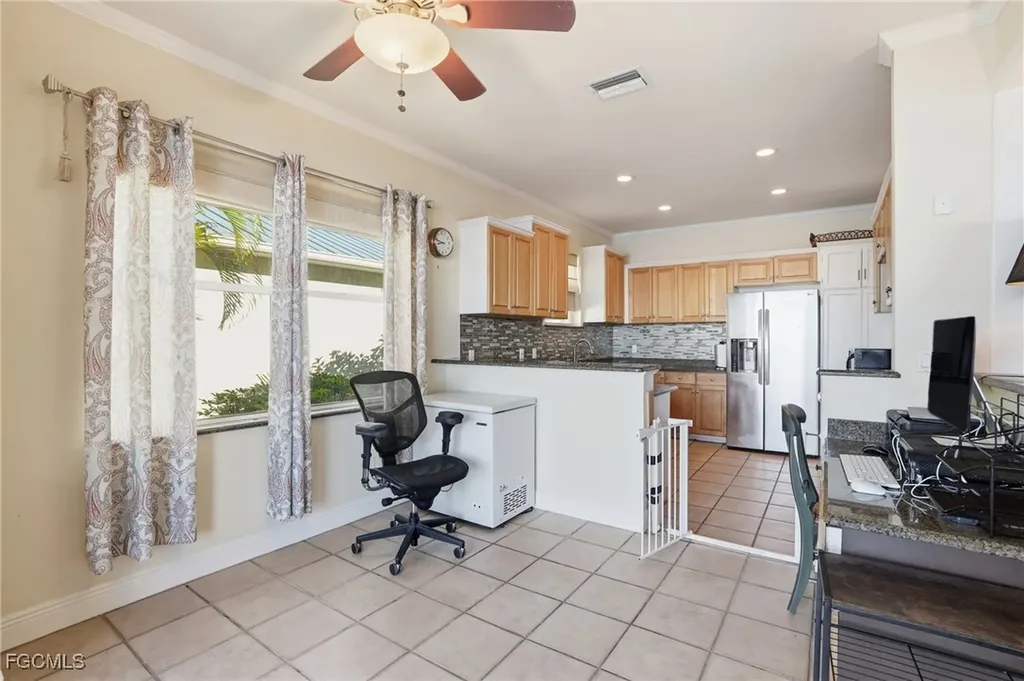 1624 Emerald Cove Drive Cape Coral FL 33991
