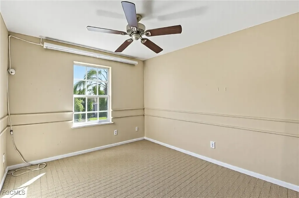 1624 Emerald Cove Drive Cape Coral FL 33991