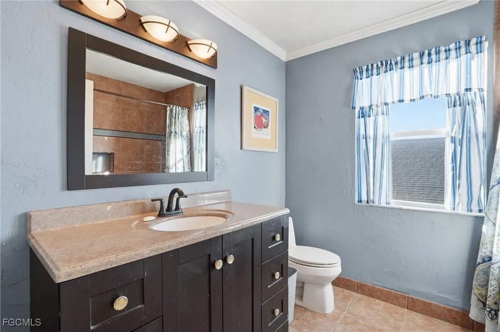 1624 Emerald Cove Drive Cape Coral FL 33991