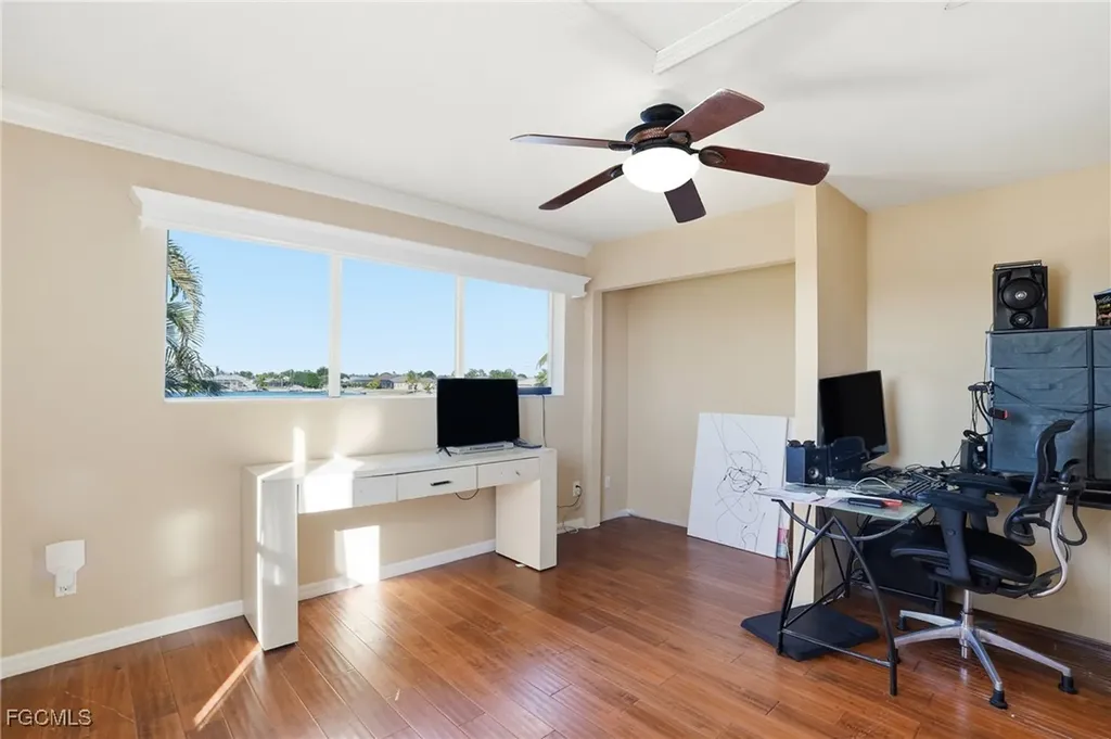 1624 Emerald Cove Drive Cape Coral FL 33991