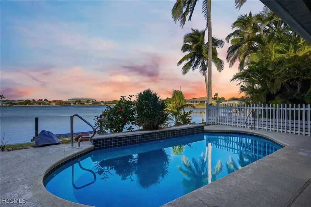 1624 Emerald Cove Drive Cape Coral FL 33991
