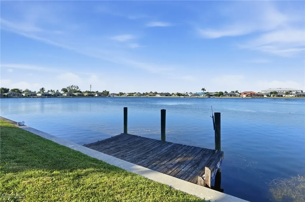 1624 Emerald Cove Drive Cape Coral FL 33991