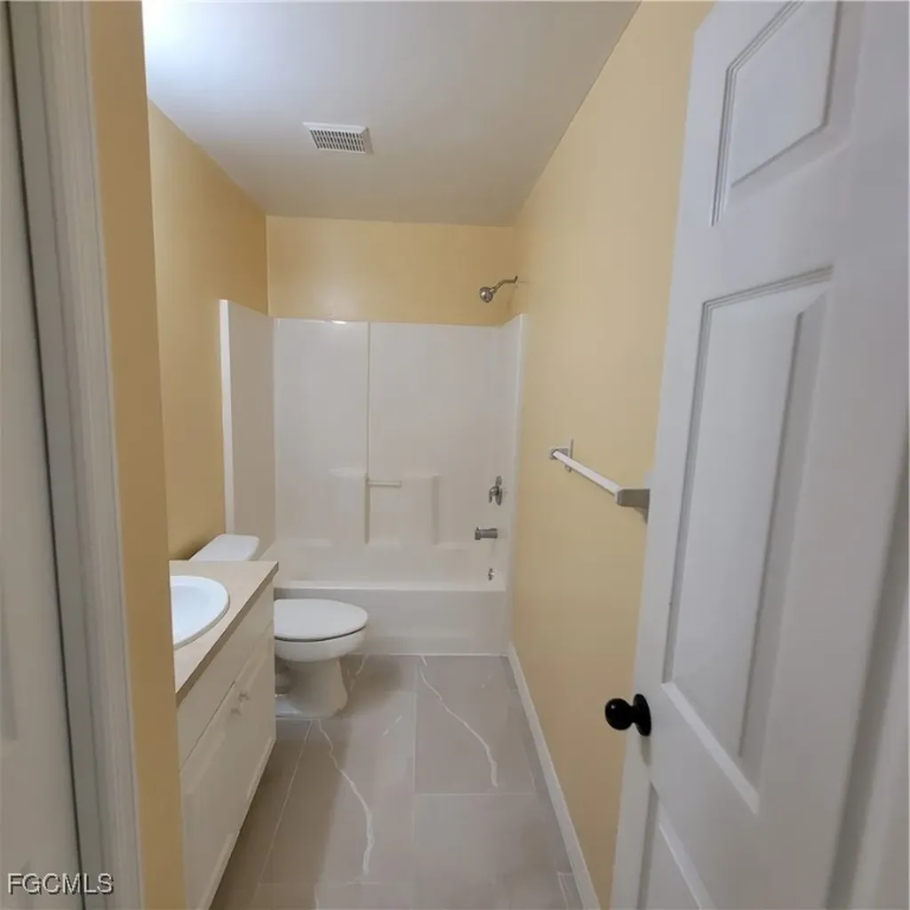 5235 30th Street SW Lehigh Acres FL 33973