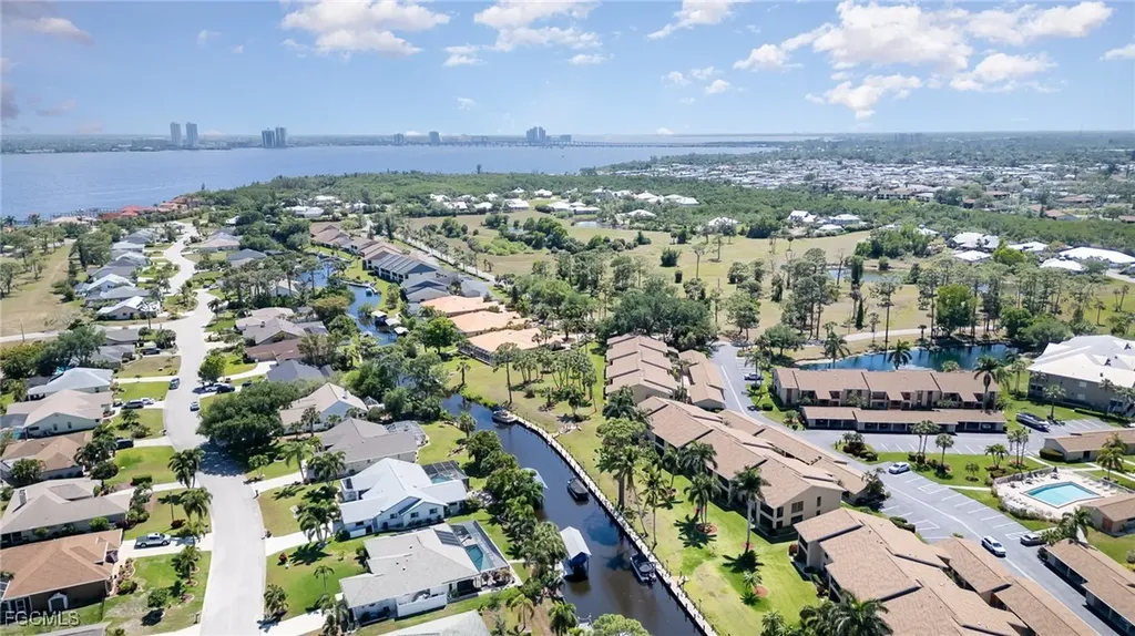 15350 Moonraker Court North Fort Myers FL 33917