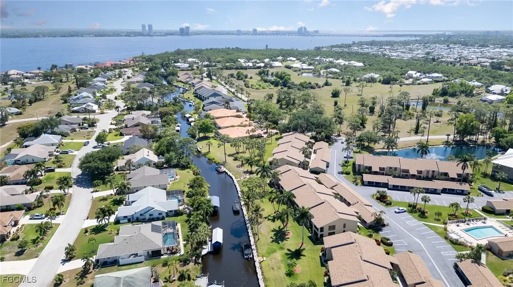 15350 Moonraker Court North Fort Myers FL 33917