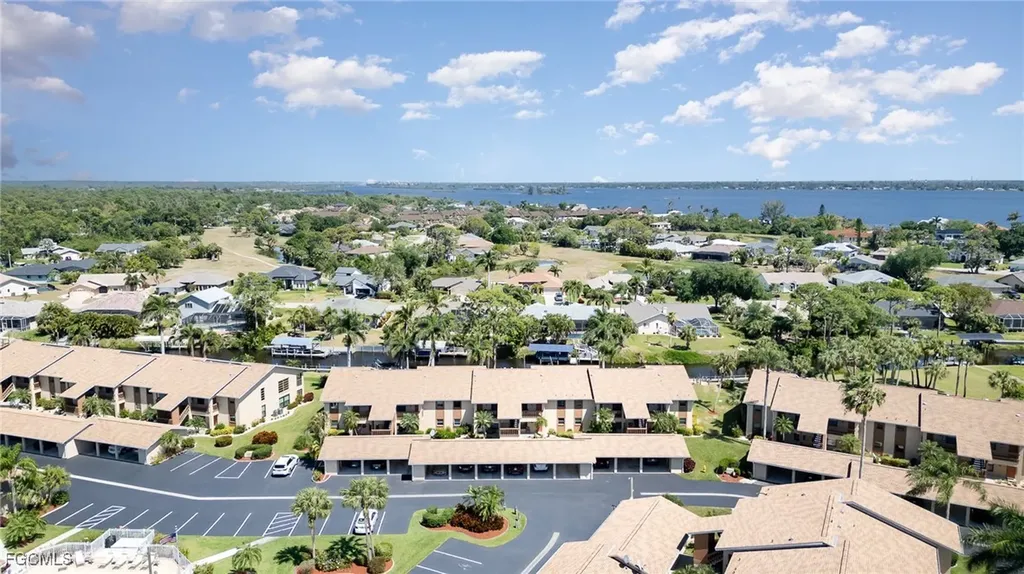 15350 Moonraker Court North Fort Myers FL 33917