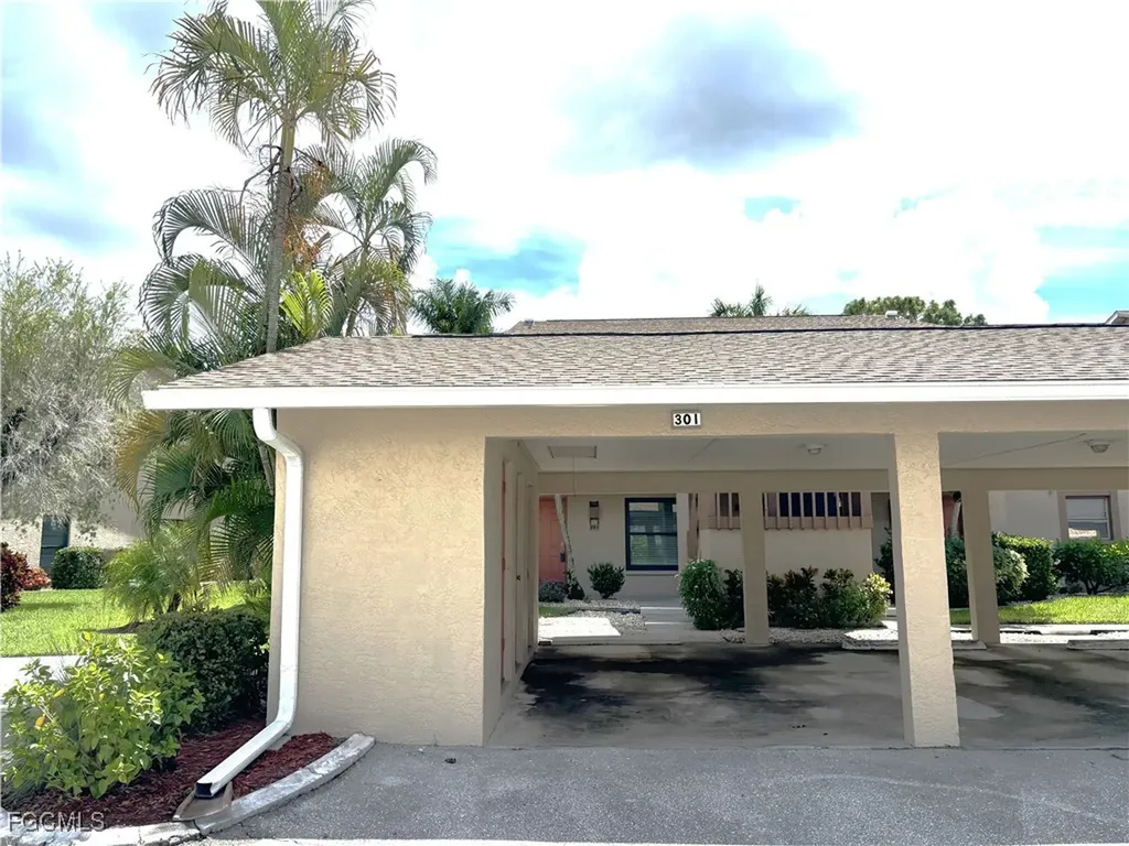 15350 Moonraker Court North Fort Myers FL 33917