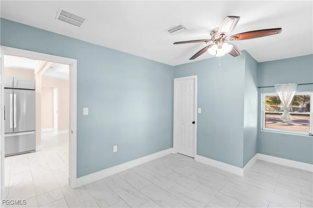 327 Montgomery Avenue Fort Myers FL 33905