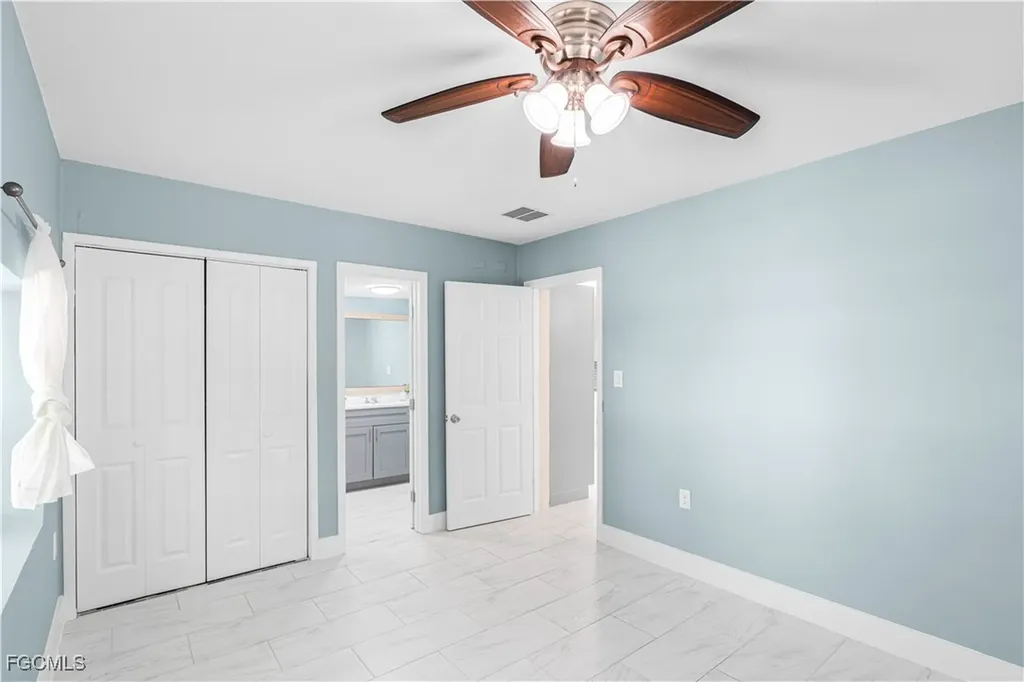 327 Montgomery Avenue Fort Myers FL 33905