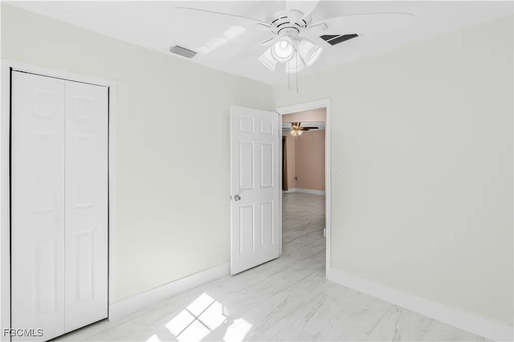 327 Montgomery Avenue Fort Myers FL 33905