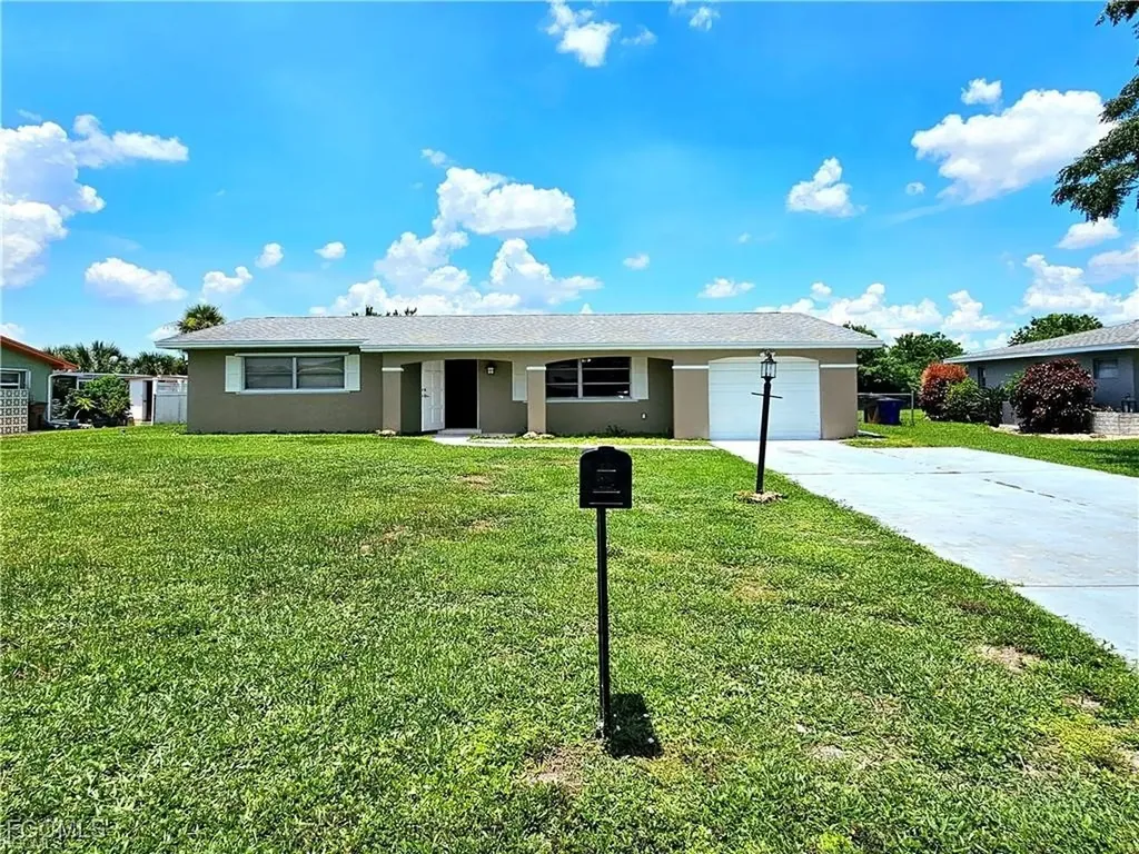211 S Lake Drive Lehigh Acres FL 33936