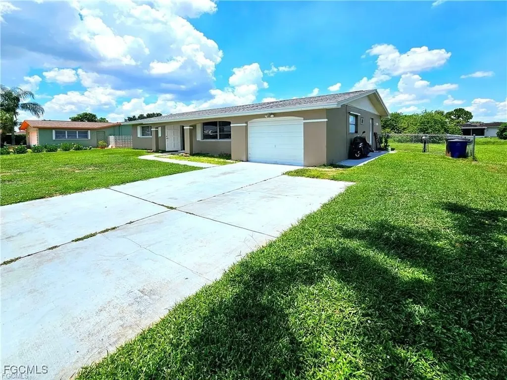 211 S Lake Drive Lehigh Acres FL 33936