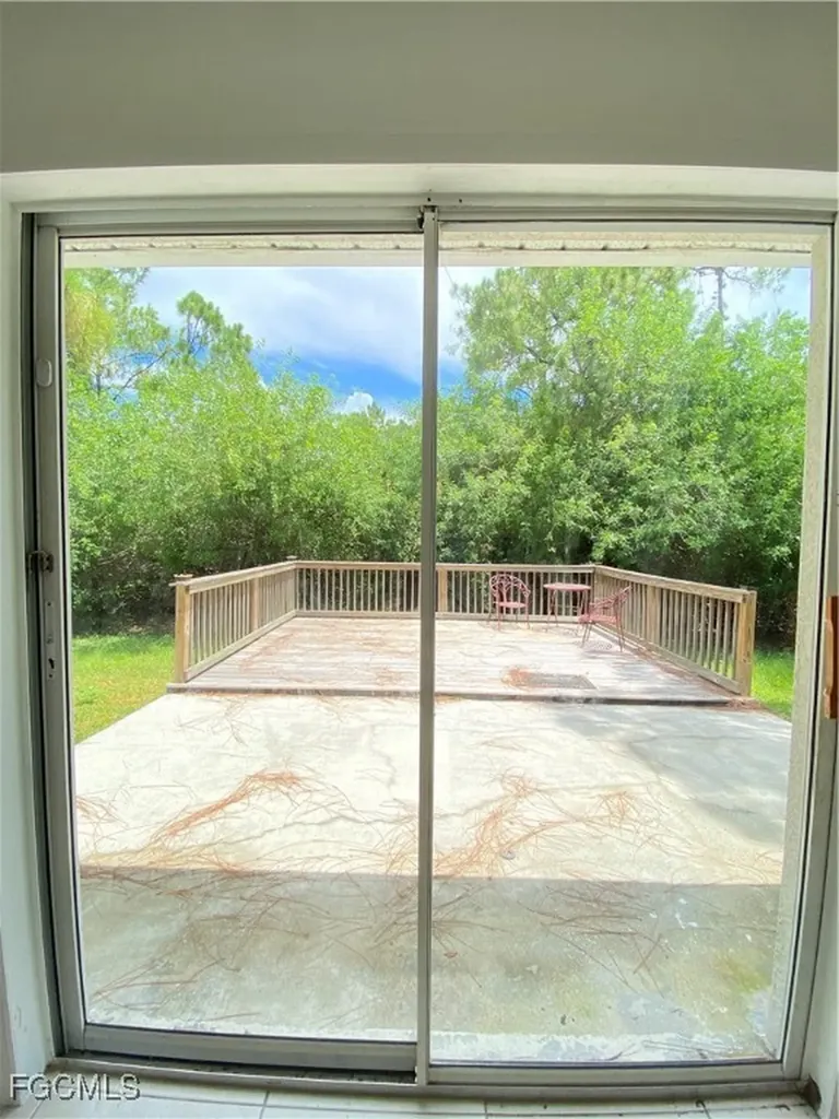 301 E 12th Street Lehigh Acres FL 33972