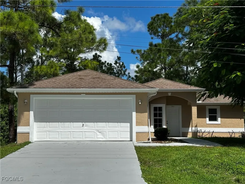 301 E 12th Street Lehigh Acres FL 33972