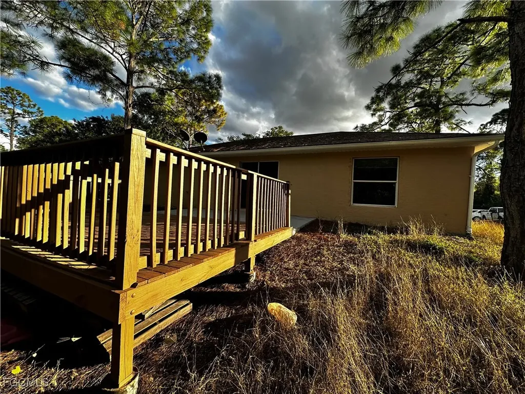 301 E 12th Street Lehigh Acres FL 33972