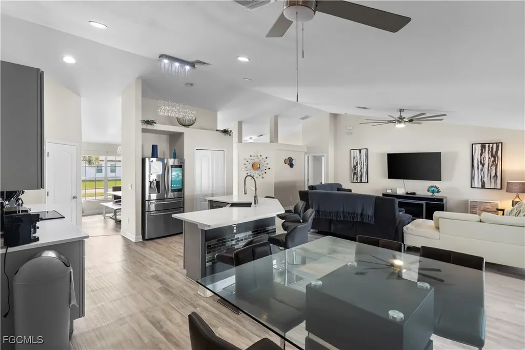 1905 SW 51st Terrace Cape Coral FL 33914