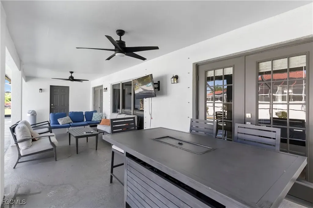 1905 SW 51st Terrace Cape Coral FL 33914