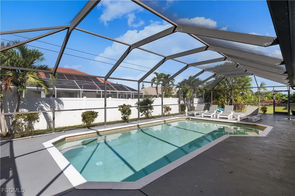 1905 SW 51st Terrace Cape Coral FL 33914