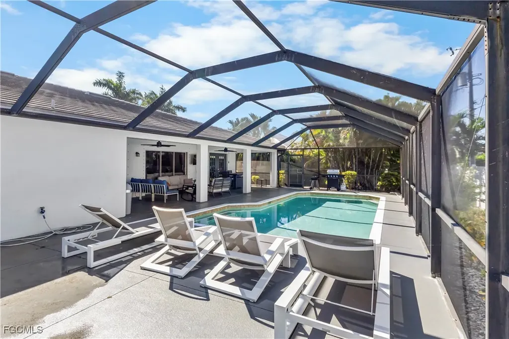 1905 SW 51st Terrace Cape Coral FL 33914