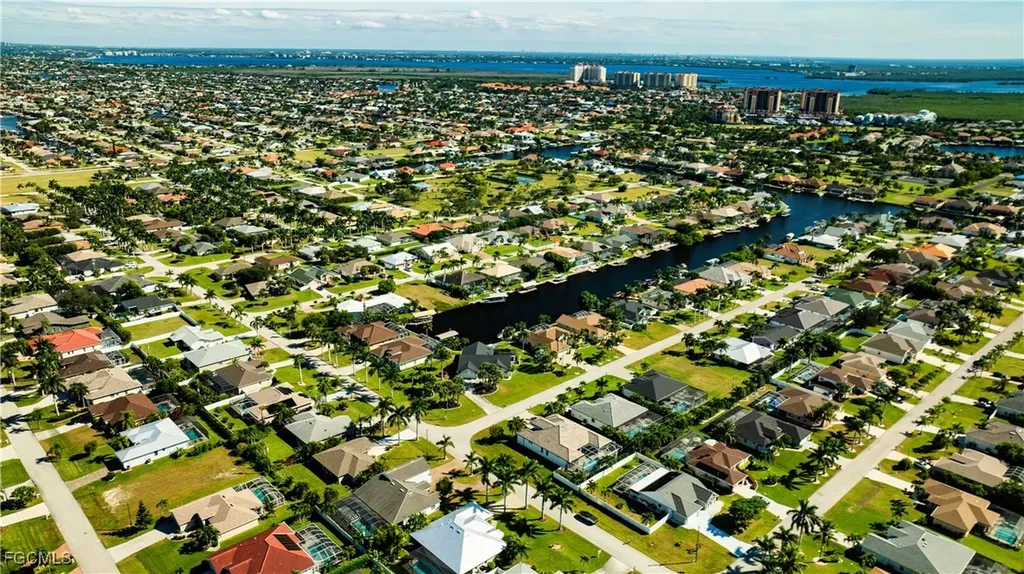 1905 SW 51st Terrace Cape Coral FL 33914