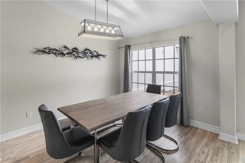 1905 SW 51st Terrace Cape Coral FL 33914