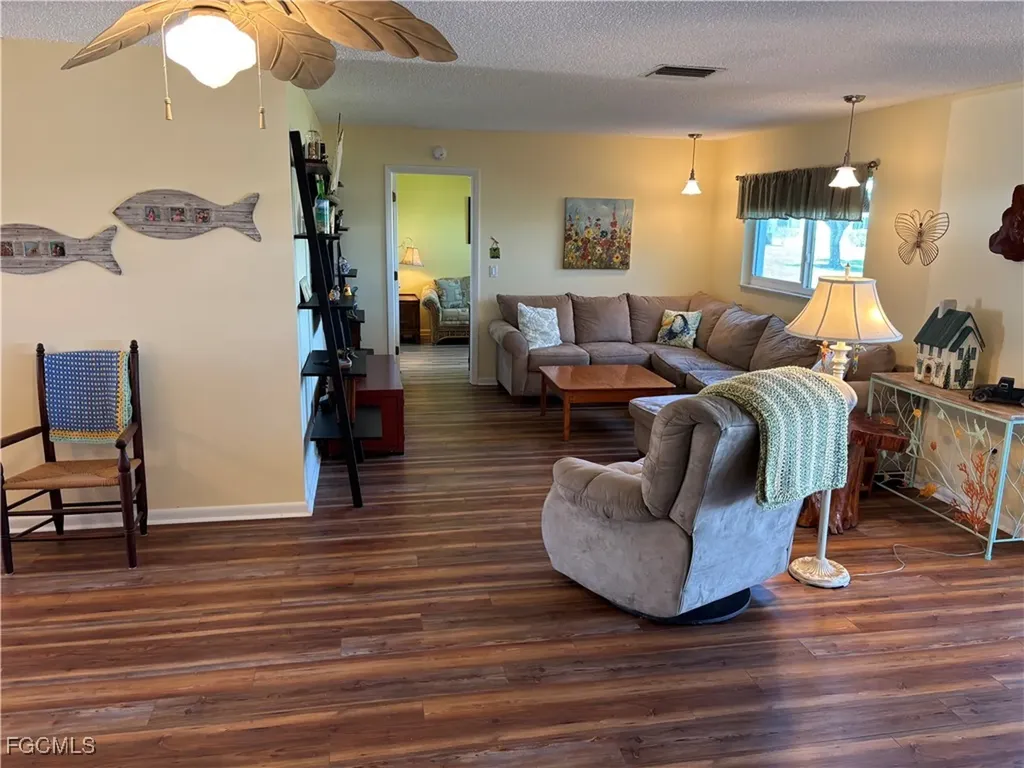 1515 Edgewater Circle Fort Myers FL 33919