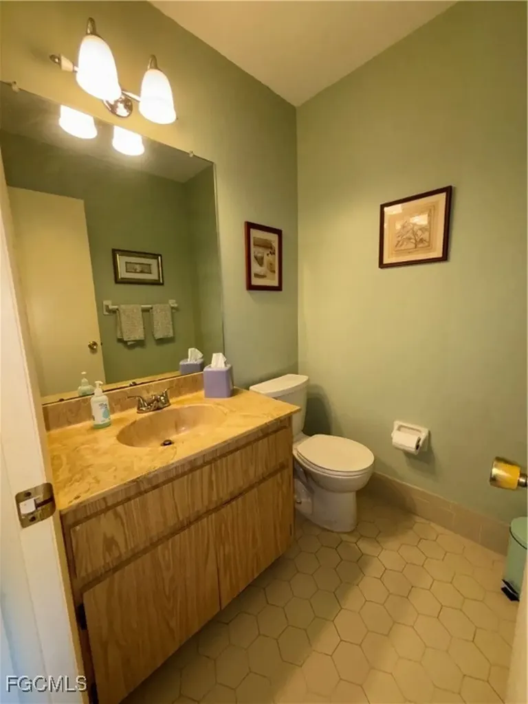 1515 Edgewater Circle Fort Myers FL 33919