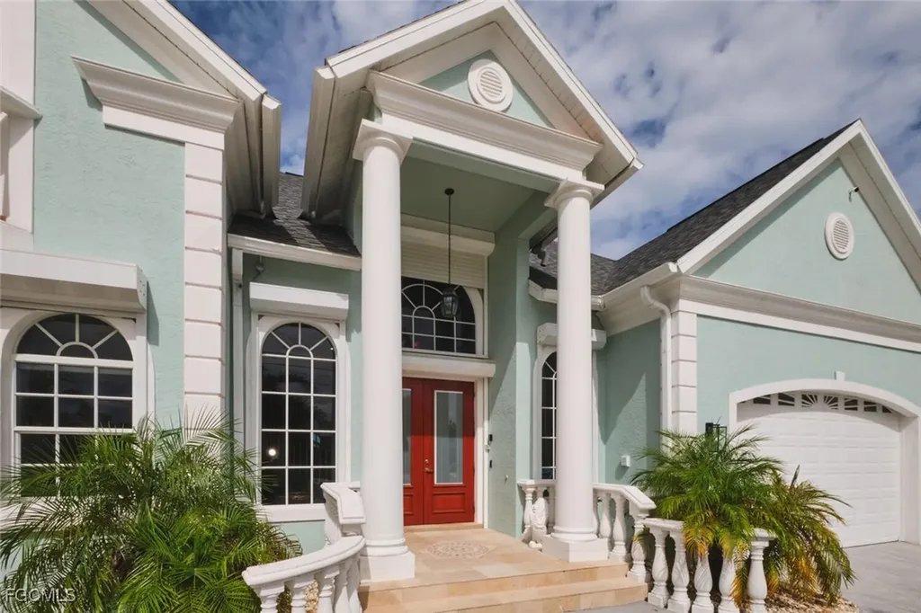 5318 Bayside Court Cape Coral FL 33904