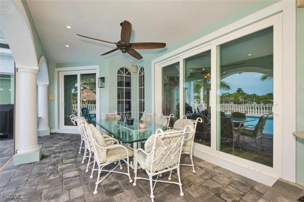 5318 Bayside Court Cape Coral FL 33904