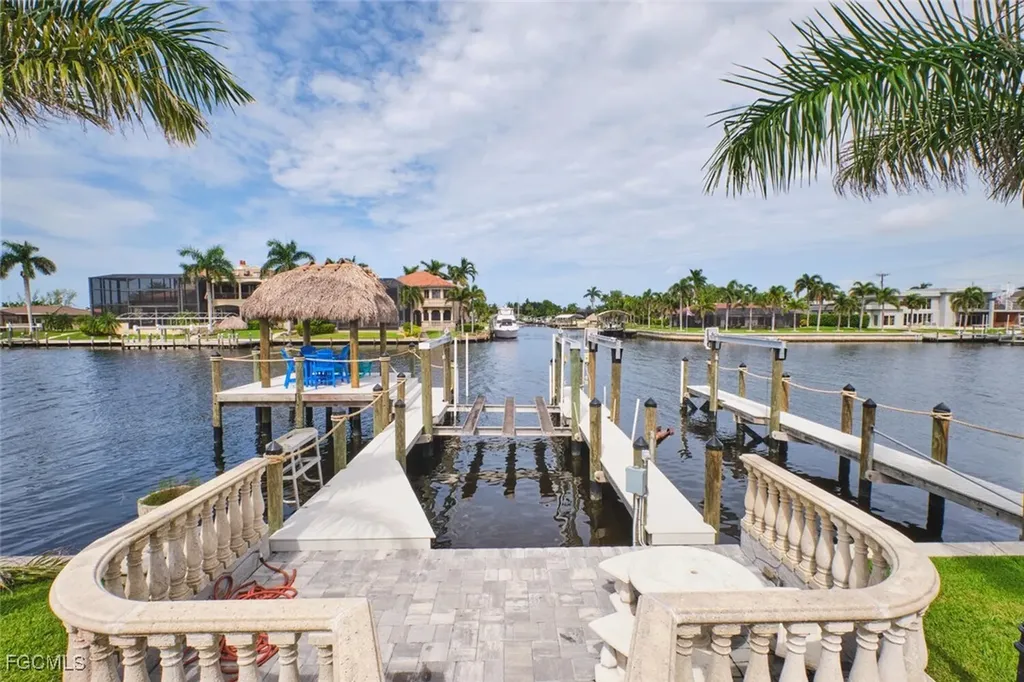 5318 Bayside Court Cape Coral FL 33904