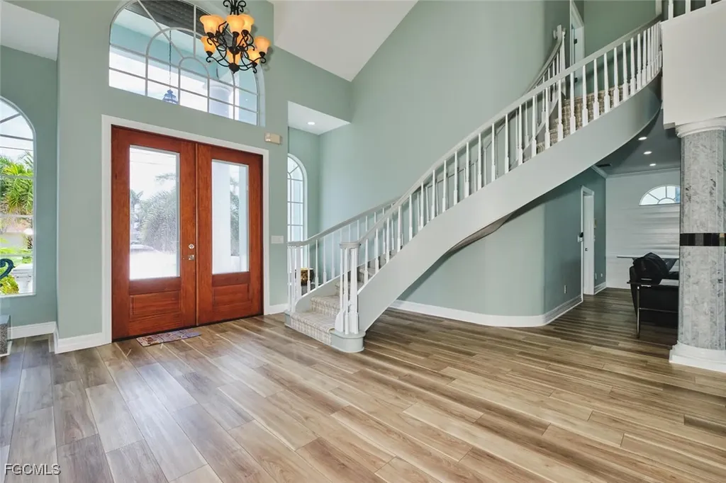 5318 Bayside Court Cape Coral FL 33904