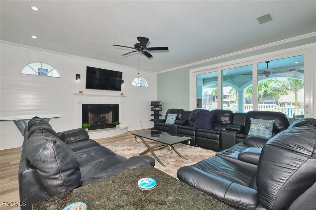 5318 Bayside Court Cape Coral FL 33904