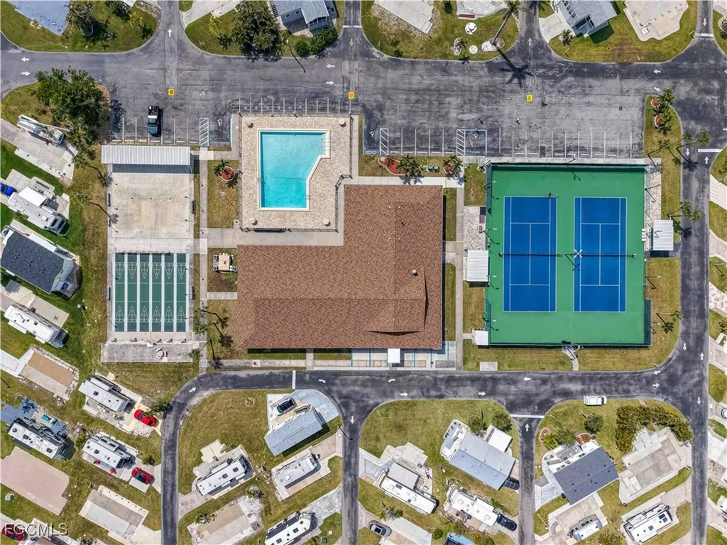 19681 Summerlin 563k Road Fort Myers FL 33908