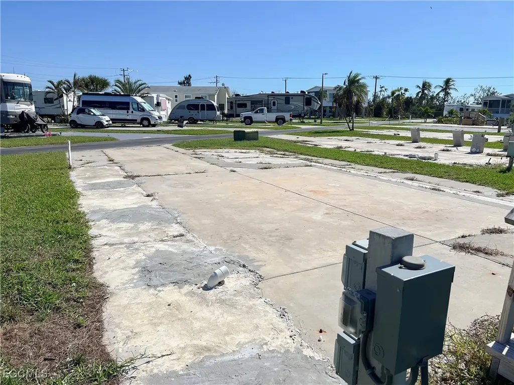 19681 Summerlin 563k Road Fort Myers FL 33908