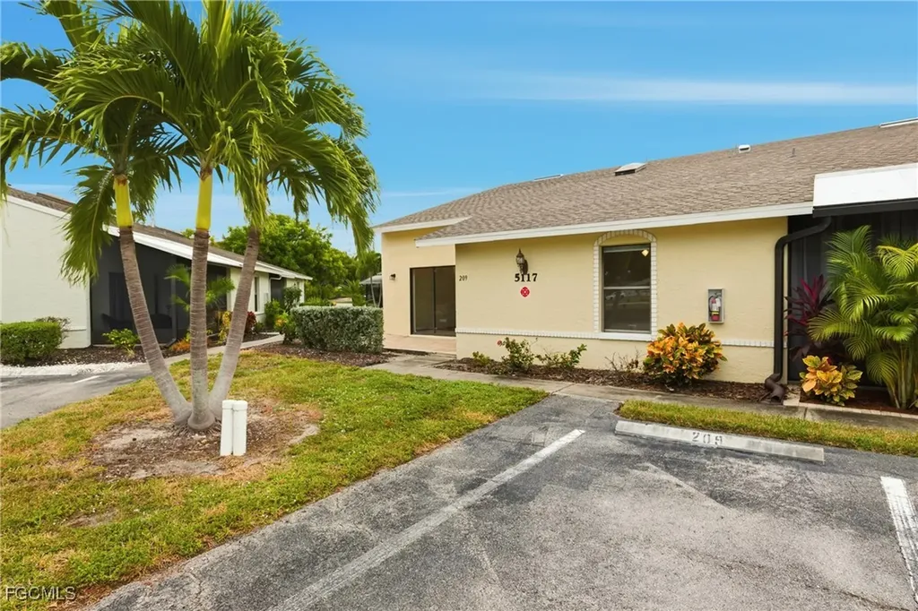 5117 SW 15th Place Cape Coral FL 33914