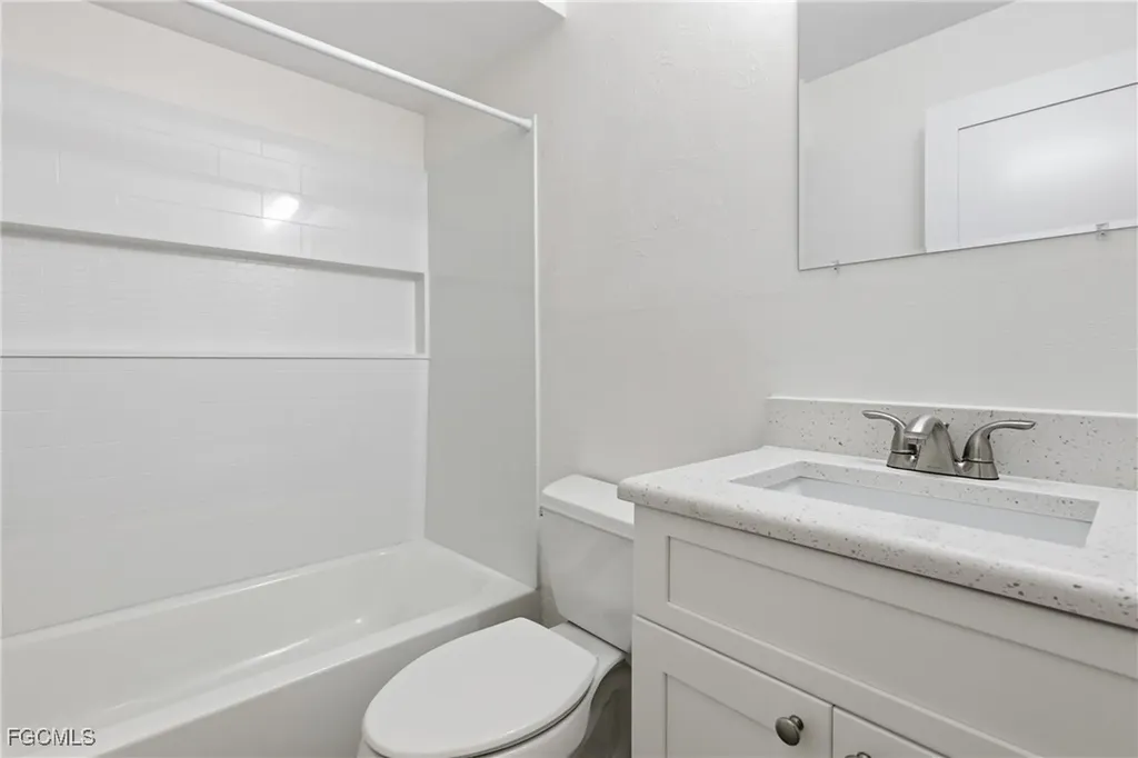 5117 SW 15th Place Cape Coral FL 33914