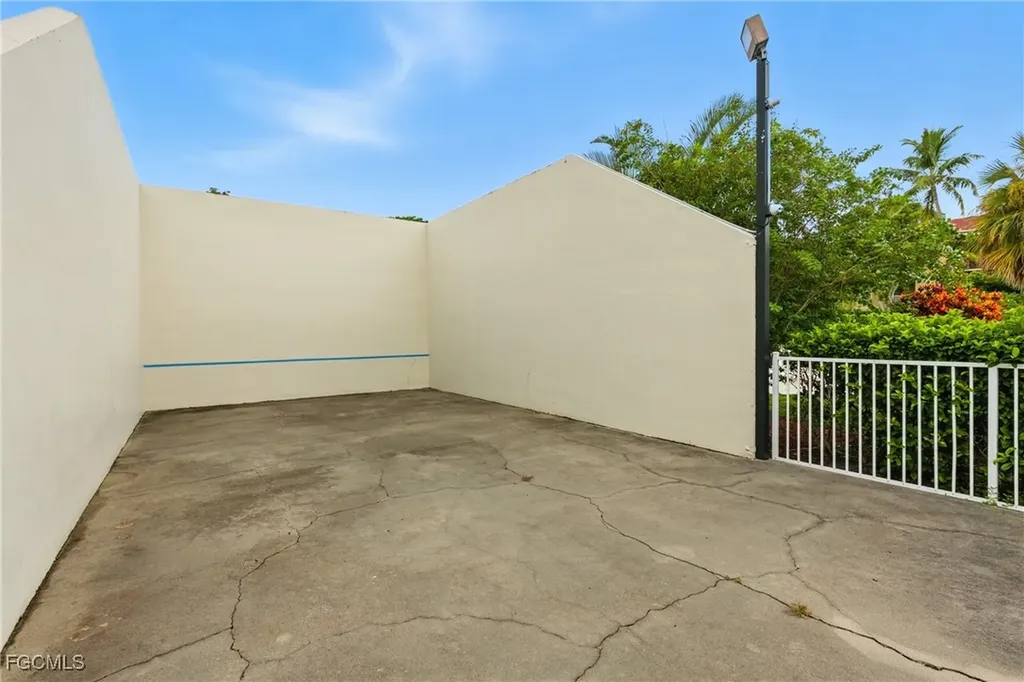 5117 SW 15th Place Cape Coral FL 33914