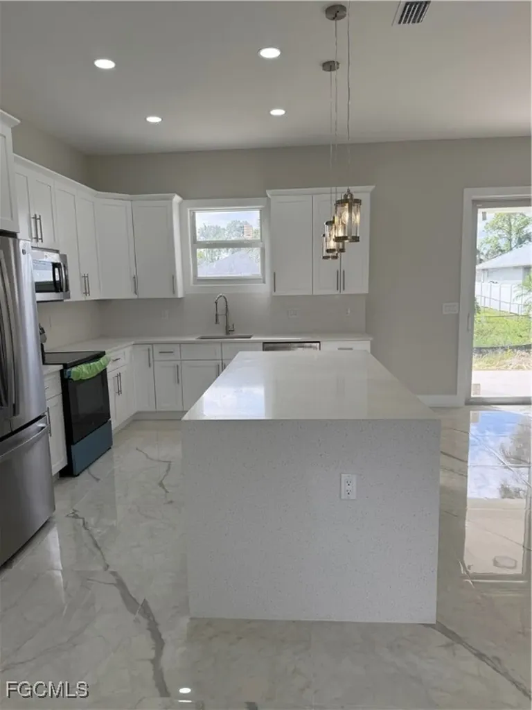2715 10th Street W Lehigh Acres FL 33971