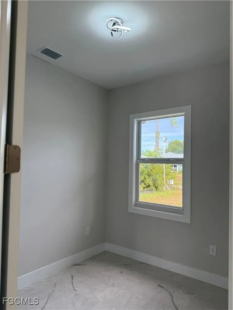 2715 10th Street W Lehigh Acres FL 33971