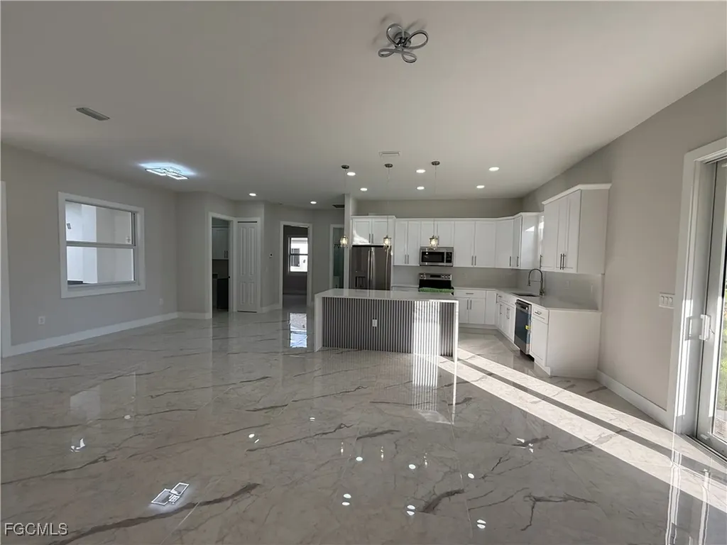 2715 10th Street W Lehigh Acres FL 33971