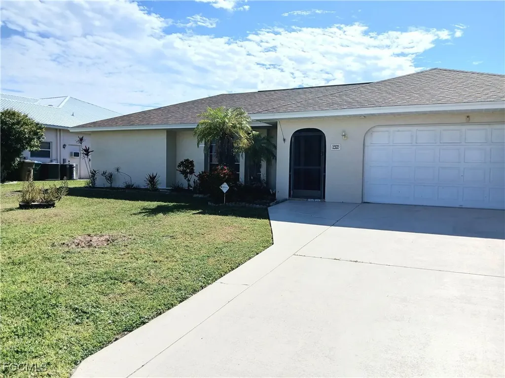 232 SE 24th Street Cape Coral FL 33990
