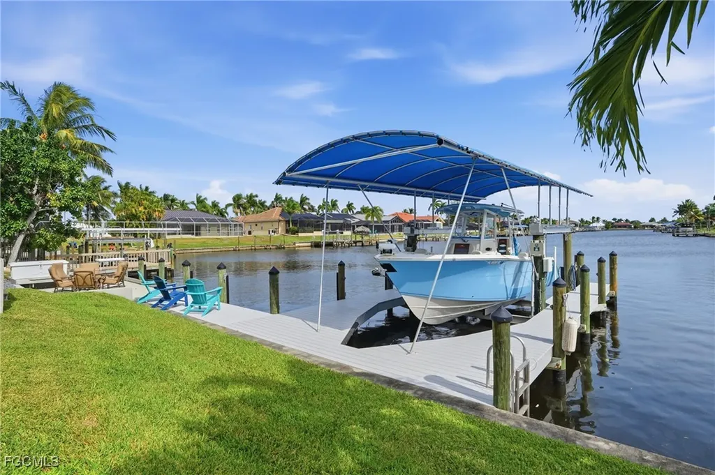 5301 SW 27th Avenue Cape Coral FL 33914