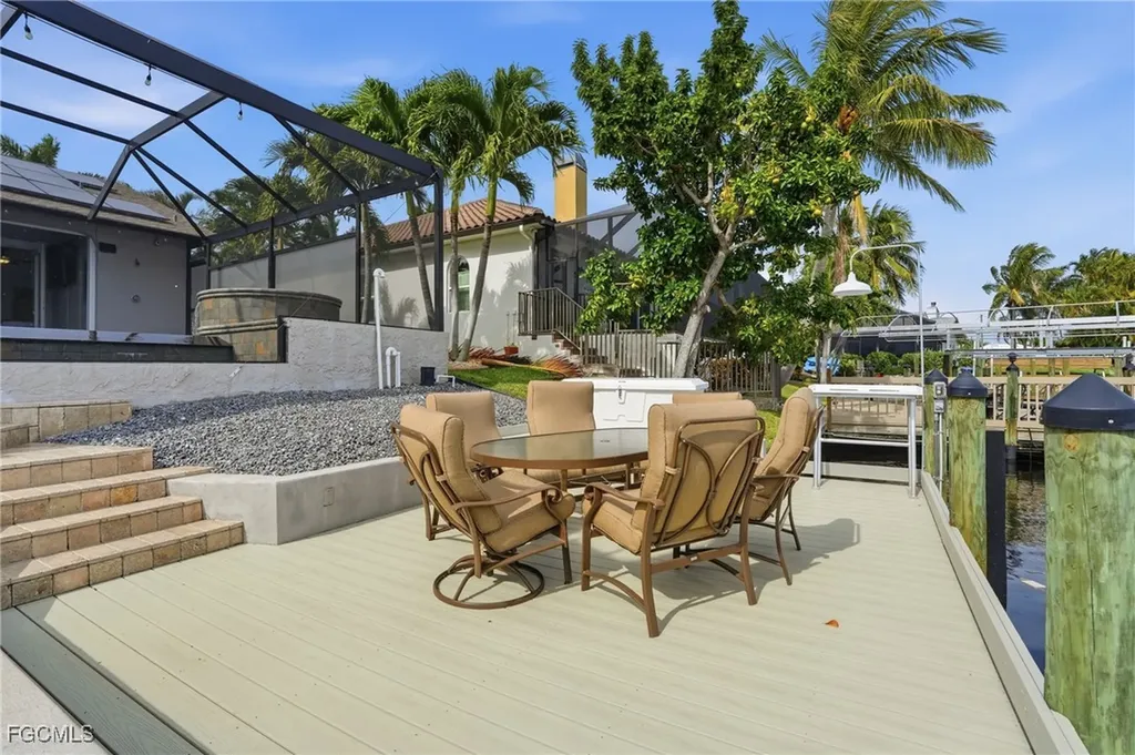 5301 SW 27th Avenue Cape Coral FL 33914
