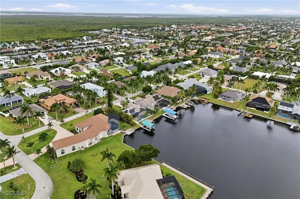 5301 SW 27th Avenue Cape Coral FL 33914