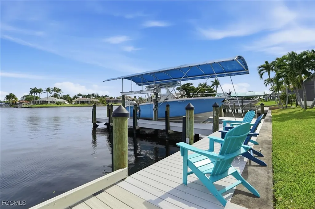 5301 SW 27th Avenue Cape Coral FL 33914