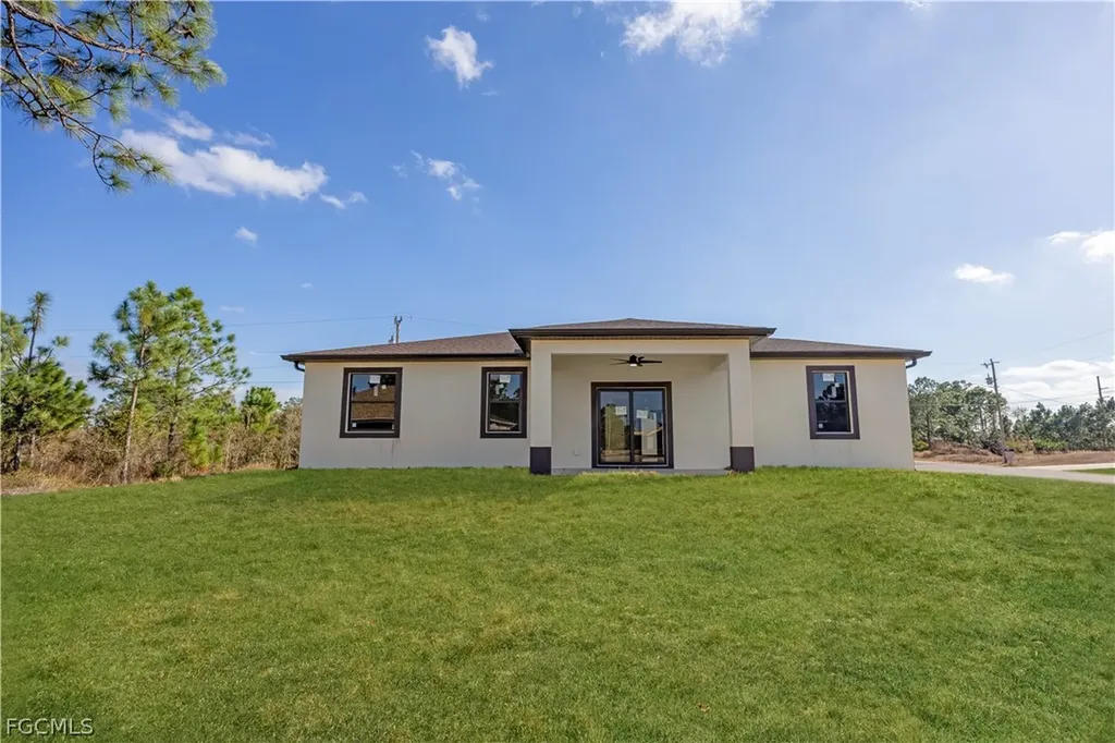 809 Vance Street E Lehigh Acres FL 33974