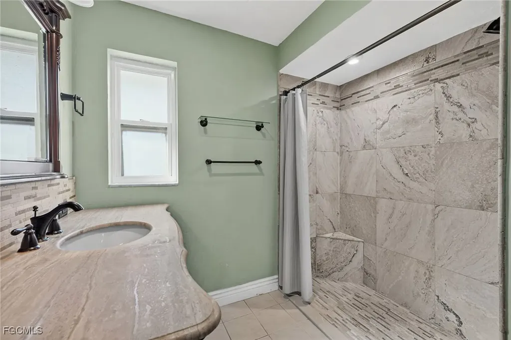 1921 SE 36th Street Cape Coral FL 33904