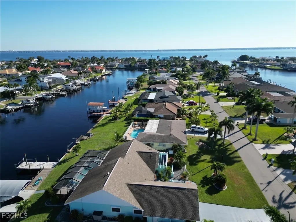 1921 SE 36th Street Cape Coral FL 33904